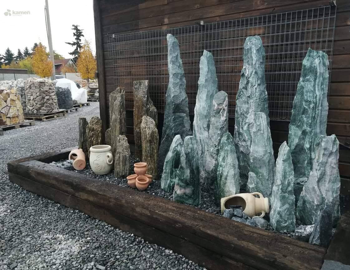 Mramor POLAR GREEN M61 stĺp podpílený solitérny kameň - thumbnail 3