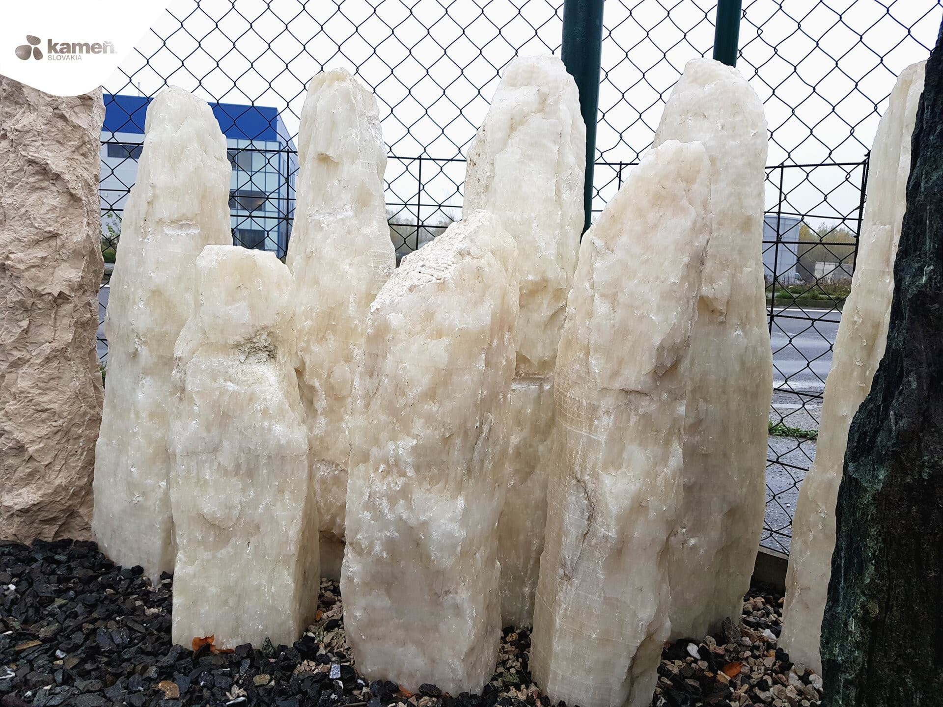 Onyx OX16 stĺp podpílený solitérny kameň - thumbnail 4