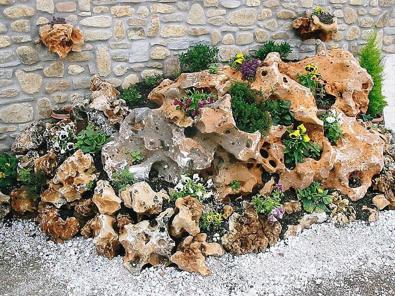 Vápenec dierovaný V55 solitérny kameň - thumbnail 5